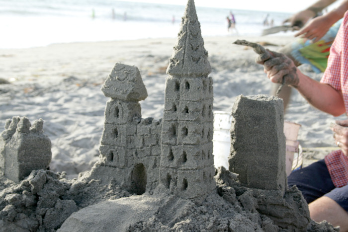 how to build a sandcastle